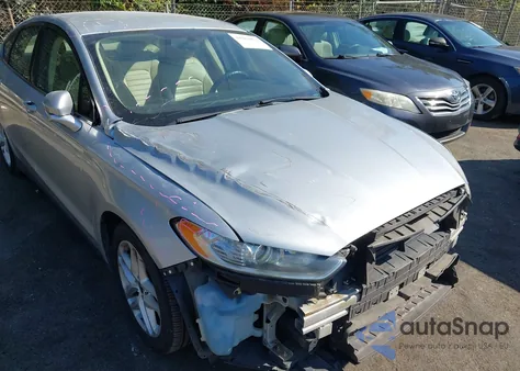 2016 Ford Fusion Se z USA, uszkodzony, nr VIN 3FA6P0H72GR318239